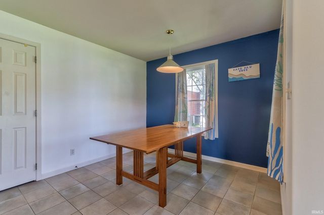 706 Lancelot Drive, Evansville, IN 47711