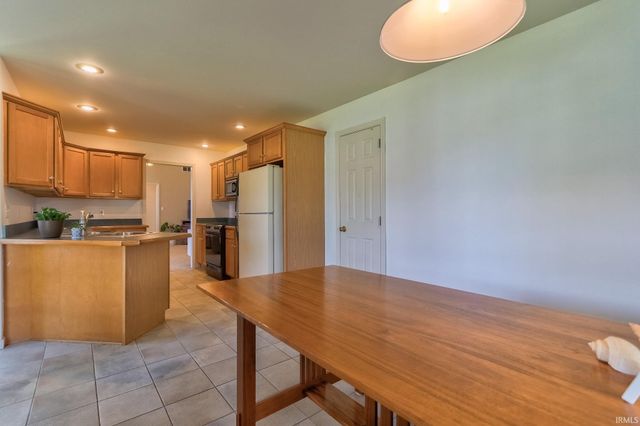 706 Lancelot Drive, Evansville, IN 47711