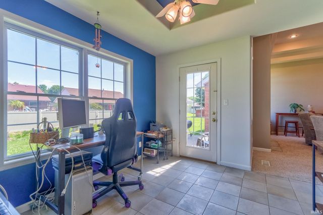706 Lancelot Drive, Evansville, IN 47711