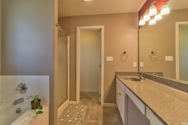 706 Lancelot Drive, Evansville, IN 47711