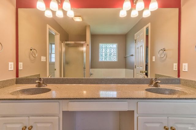 706 Lancelot Drive, Evansville, IN 47711