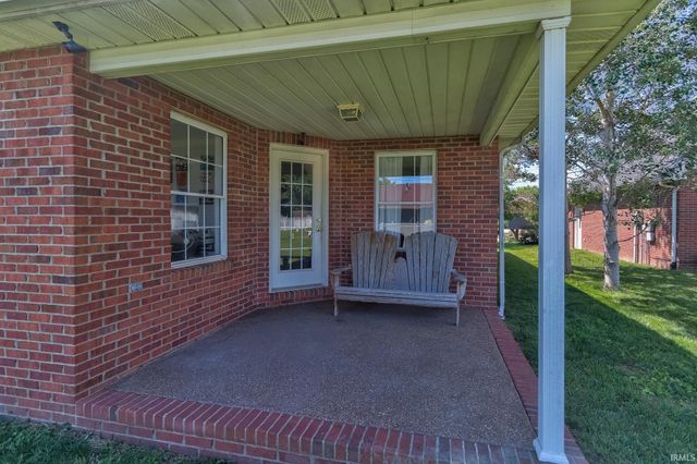706 Lancelot Drive, Evansville, IN 47711