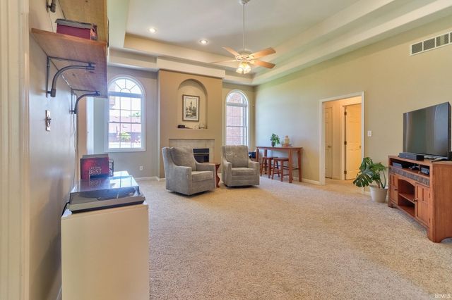 706 Lancelot Drive, Evansville, IN 47711