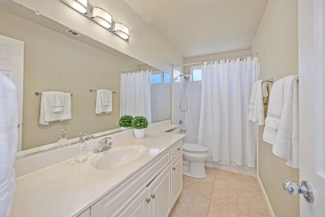 1731 Evergreen Dr, Roseville, CA 95747