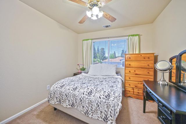 1731 Evergreen Dr, Roseville, CA 95747