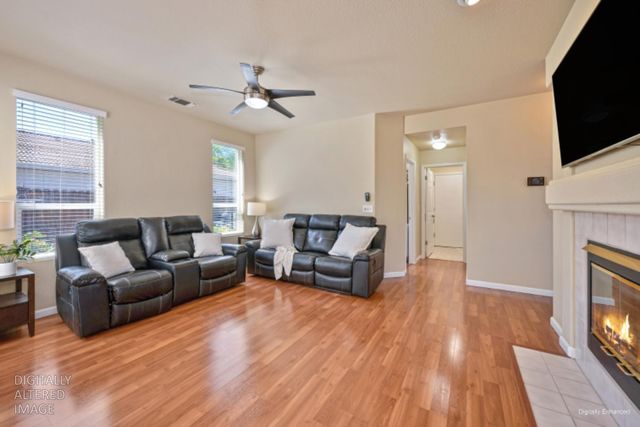 1731 Evergreen Dr, Roseville, CA 95747