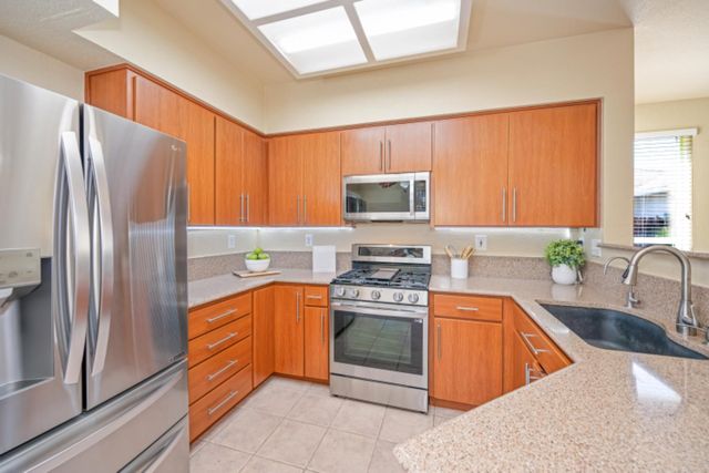 1731 Evergreen Dr, Roseville, CA 95747