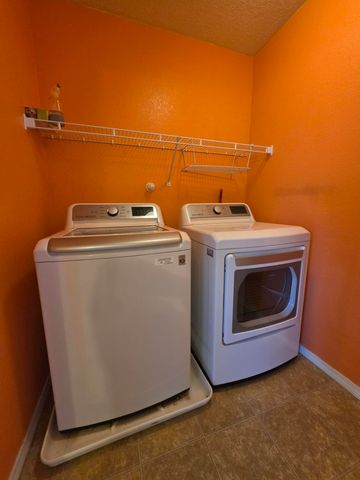 10801 Fort Point Lane NE, Albuquerque, NM 87123