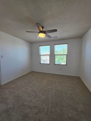 10801 Fort Point Lane NE, Albuquerque, NM 87123