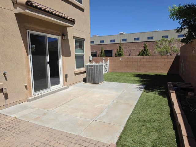 10801 Fort Point Lane NE, Albuquerque, NM 87123