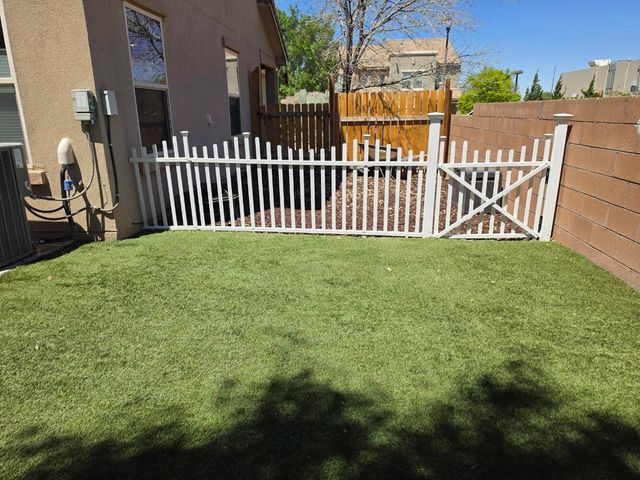 10801 Fort Point Lane NE, Albuquerque, NM 87123
