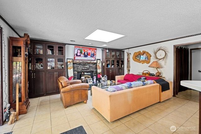 13412 54th Avenue W, Edmonds, WA 98026