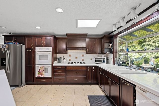 13412 54th Avenue W, Edmonds, WA 98026
