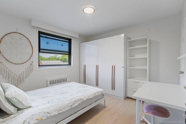 199-23 22 Ave 1-260, Whitestone, NY 11357