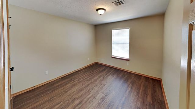 16409 Stoneview Drive, Oklahoma City, OK 73170