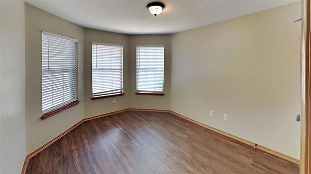 16409 Stoneview Drive, Oklahoma City, OK 73170