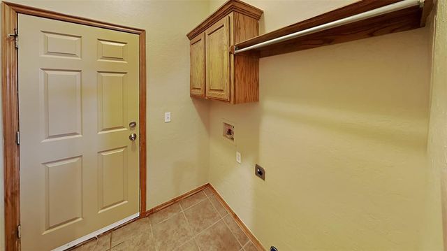 16409 Stoneview Drive, Oklahoma City, OK 73170