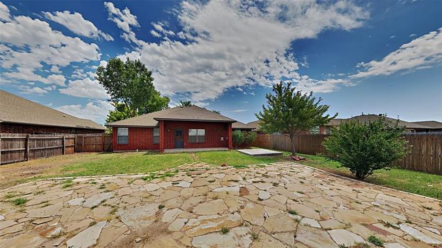 16409 Stoneview Drive, Oklahoma City, OK 73170