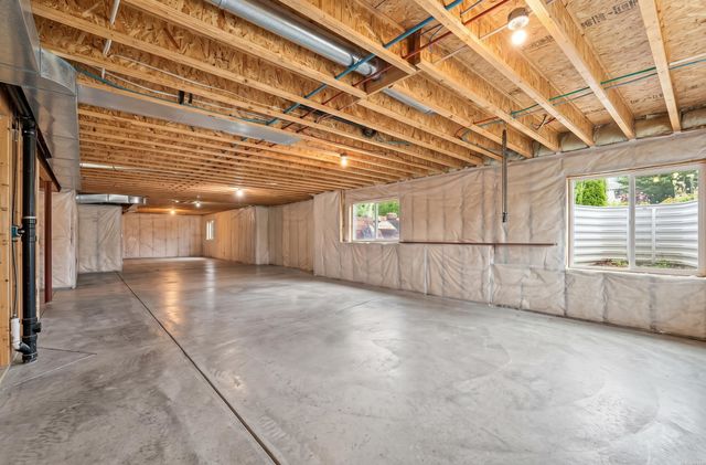 2304 W Rainier Ct, Spokane, WA 99208