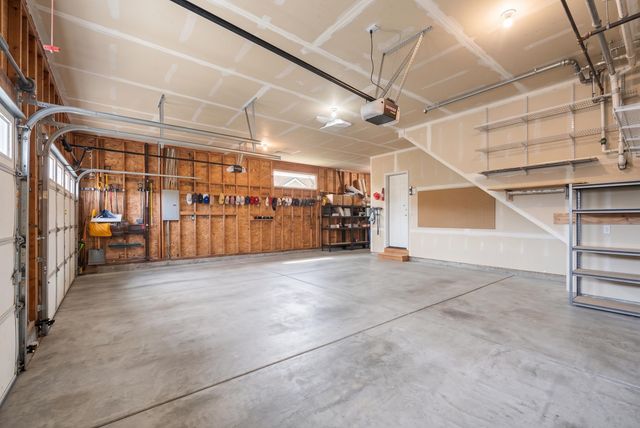 2304 W Rainier Ct, Spokane, WA 99208