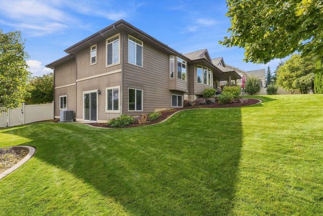 2304 W Rainier Ct, Spokane, WA 99208