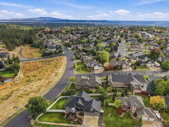 2304 W Rainier Ct, Spokane, WA 99208