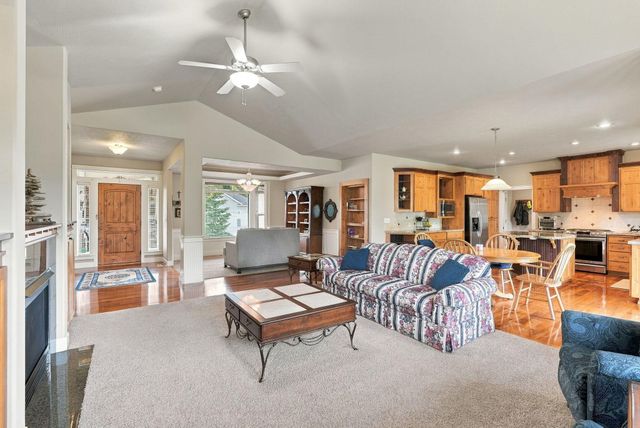 2304 W Rainier Ct, Spokane, WA 99208