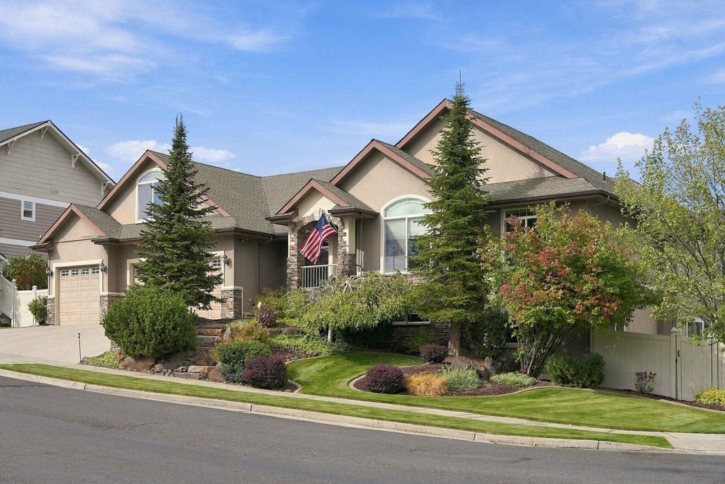 2304 W Rainier Ct, Spokane, WA 99208