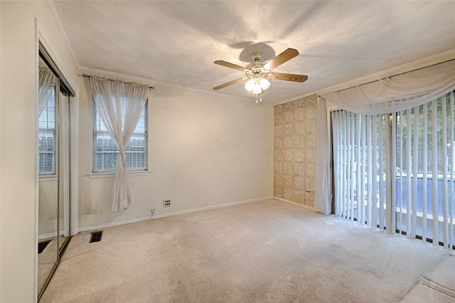 3705 Cranston Court E, Irving, TX 75062