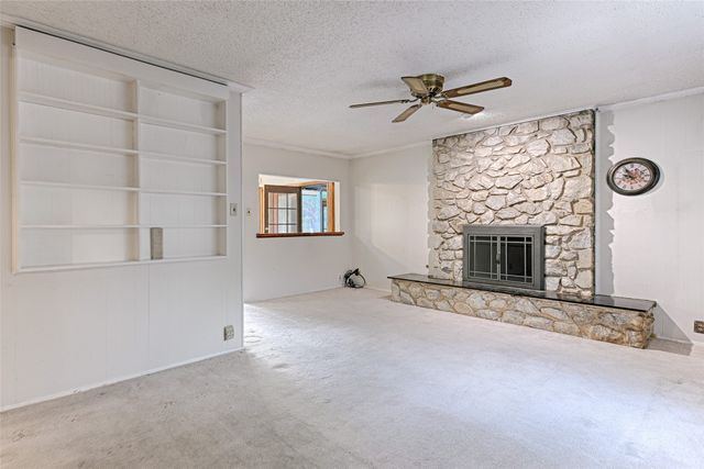 3705 Cranston Court E, Irving, TX 75062