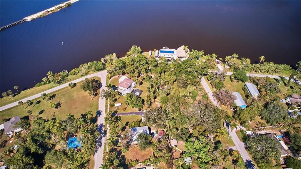 213 Delray AVE, FORT MYERS, FL 33905 — photo 2