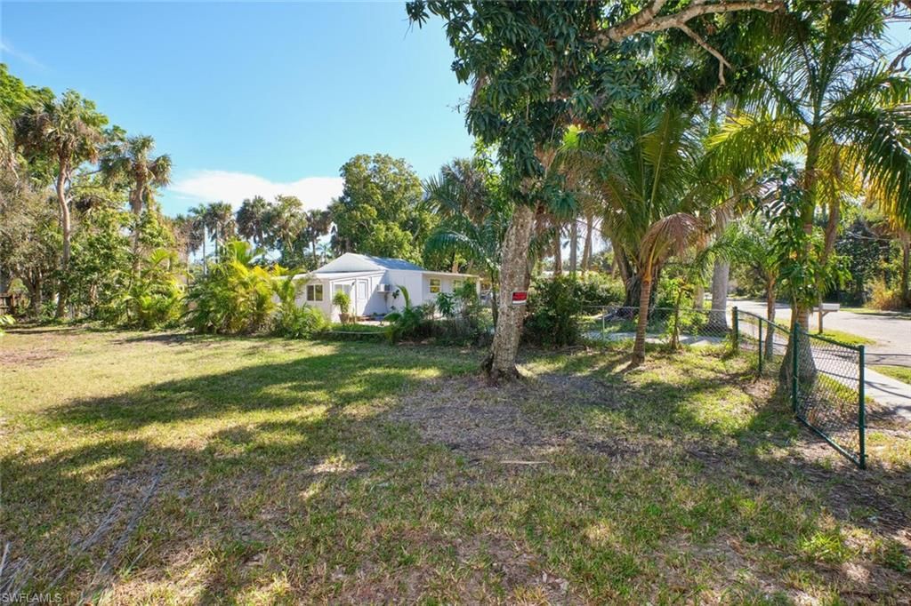 213 Delray AVE, FORT MYERS, FL 33905 — photo 5