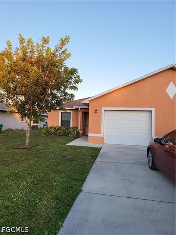 4525 SW 8th PL, Cape Coral, FL 33914
