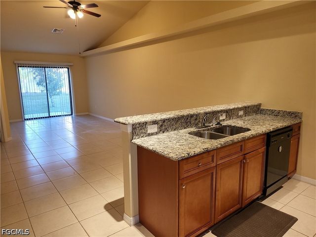 4525 SW 8th PL, Cape Coral, FL 33914