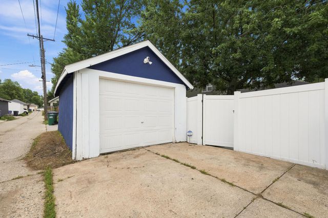 4024 11th Avenue S, Minneapolis, MN 55407