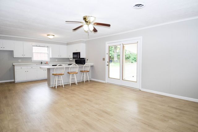 126 Glenn Ave, Gallatin, TN 37066