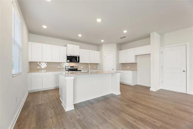 5671 Rosehall Place, South Fulton, GA 30349