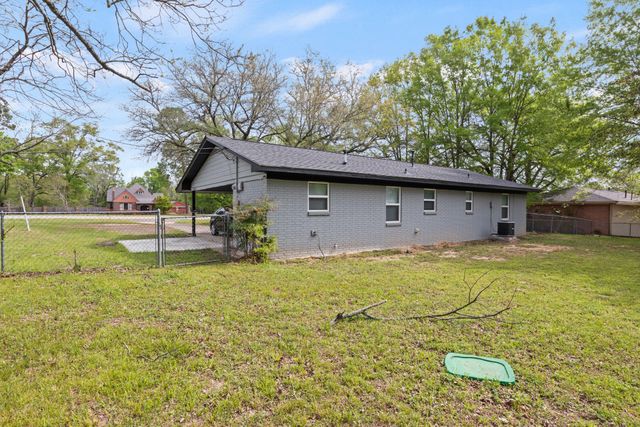 802 Quitman Street, Pittsburg, TX 75686