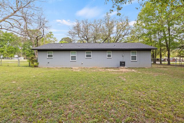 802 Quitman Street, Pittsburg, TX 75686