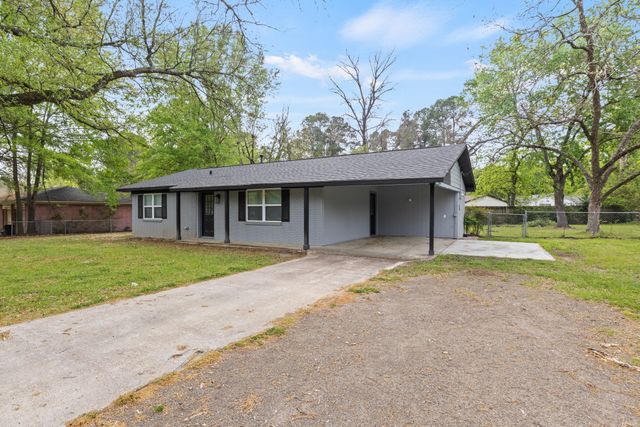 802 Quitman Street, Pittsburg, TX 75686