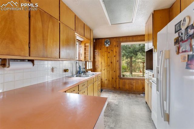8150 W Highway 24, Cascade, CO 80809
