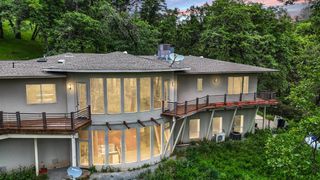 20059 Bear Ridge Rd, Grass Valley, CA 95949