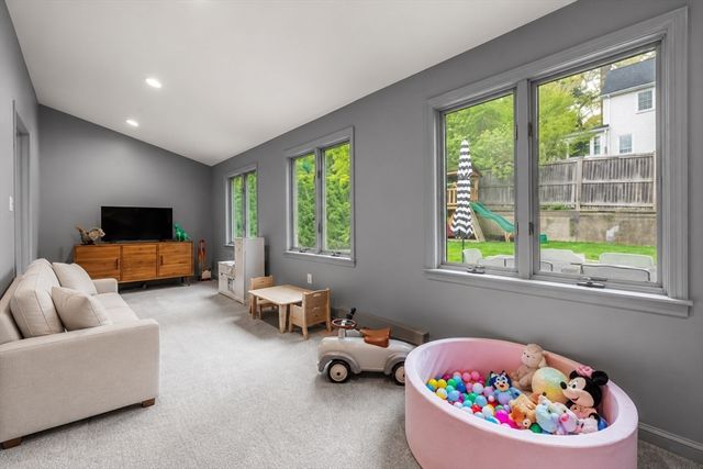 60 Marilyn Rd, Milton, MA 02186