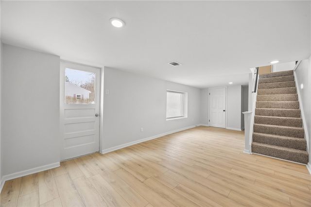 15 Aprille Lane, Rush, NY 14543