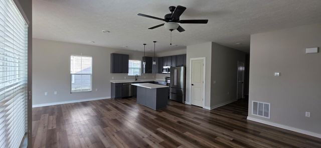 566 Rochdale Run, Delaware, OH 43015