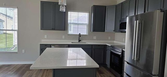 566 Rochdale Run, Delaware, OH 43015