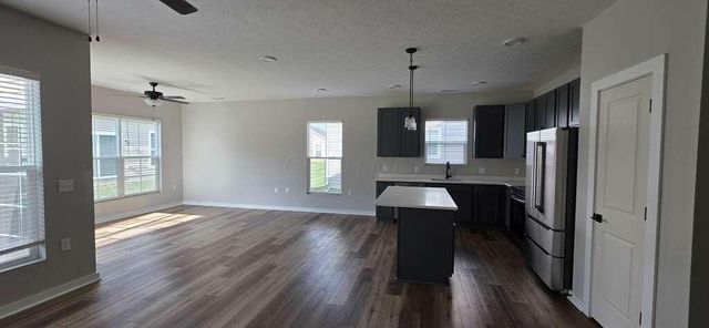 566 Rochdale Run, Delaware, OH 43015