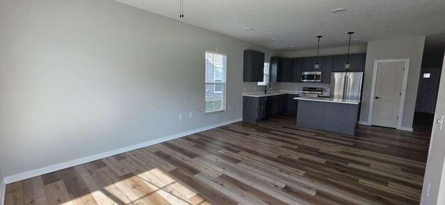 566 Rochdale Run, Delaware, OH 43015