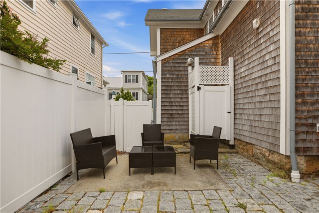 59 Houston Avenue, Newport, RI 02840