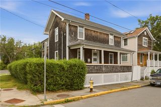 59 Houston Avenue, Newport, RI 02840